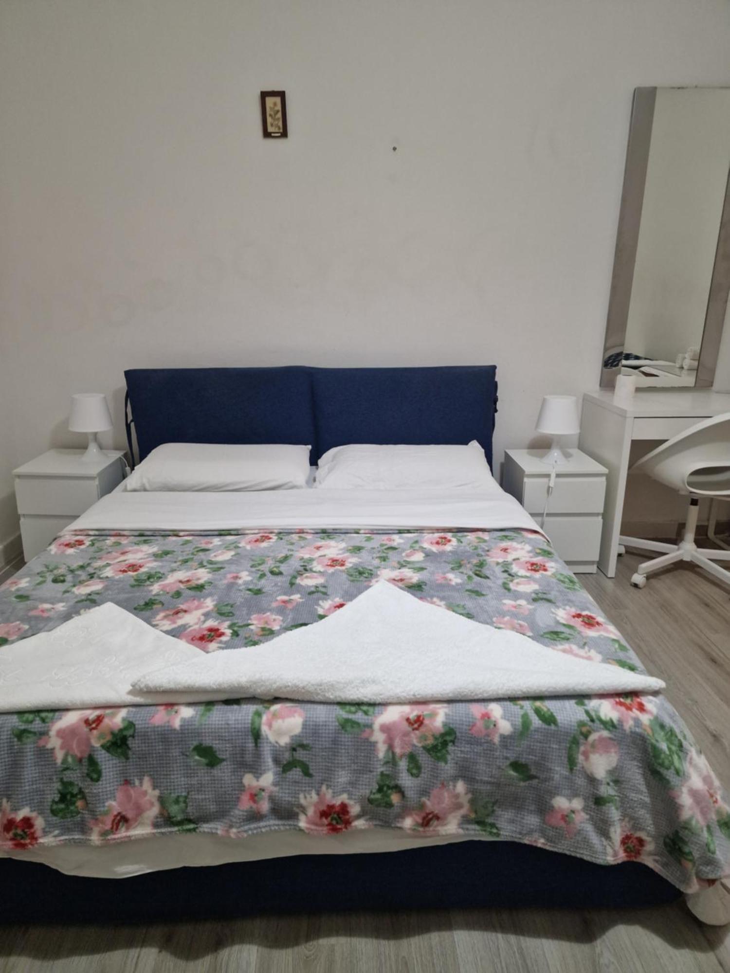 Apartment In A Quiet In The Center Mailand